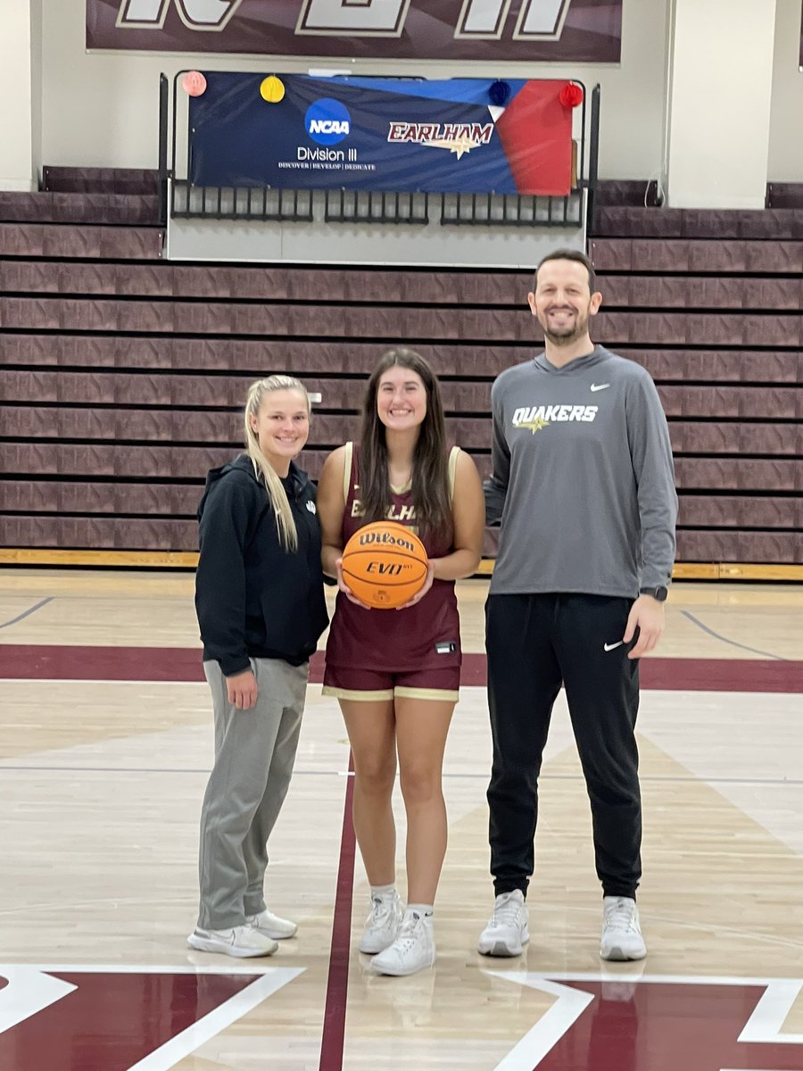 madisonyanka's tweet photo. After a great visit and conversation with Coach Adams and Coach Sims @EarlhamWBB, I am grateful to receive an offer to play at Earlham! @OOHS_GirlsBball @MidOhioPhoenix https://t.co/aELuBU8sbS
