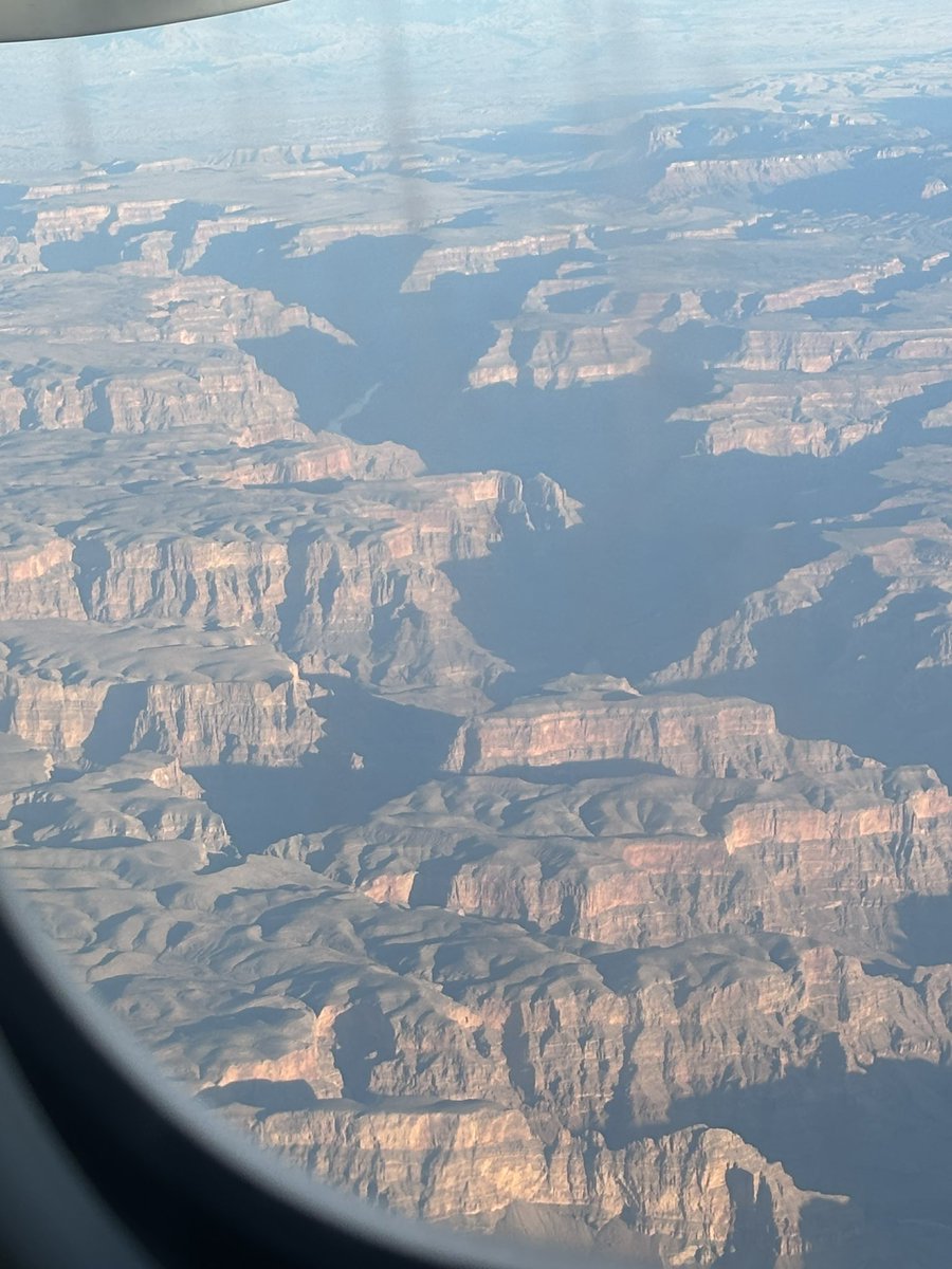 BeardedDadvet's tweet photo. We have mad it to Las Vegas ready to see @blink182 https://t.co/GQooqSZhTE