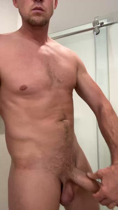 Watch 𝐏𝐢𝐞𝐫𝐜𝐞 𝐏𝐚𝐫𝐢𝐬's leaked NSFW photo on TwXstars