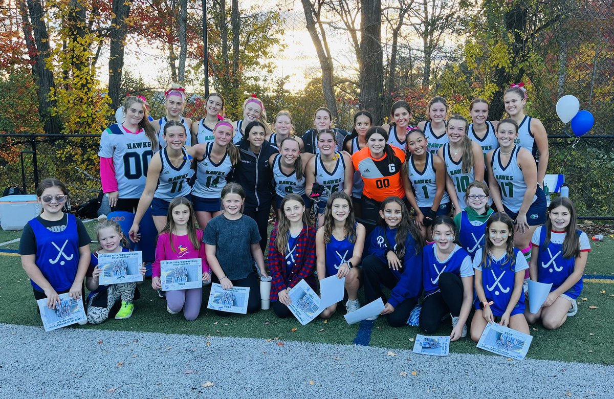 gt_pt_youthfh's tweet image. Awesome 5-0 win today vs Haverhill! Loved having our youth kiddos there to support us and a great way to celebrate our seniors! 💙🏑💚 #samedream #rollhawks
