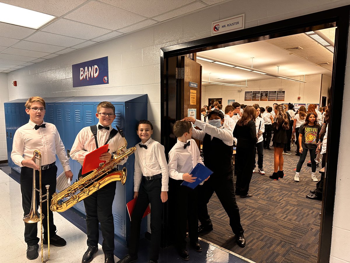 The kids are calling it “chaos,” I call it controlled excitement for the first @CrosbyBand and @CrosbyOrchestra concert of the school year! @CrosbyMiddle School is #ThePlaceToBe a musician! @JCPSKY