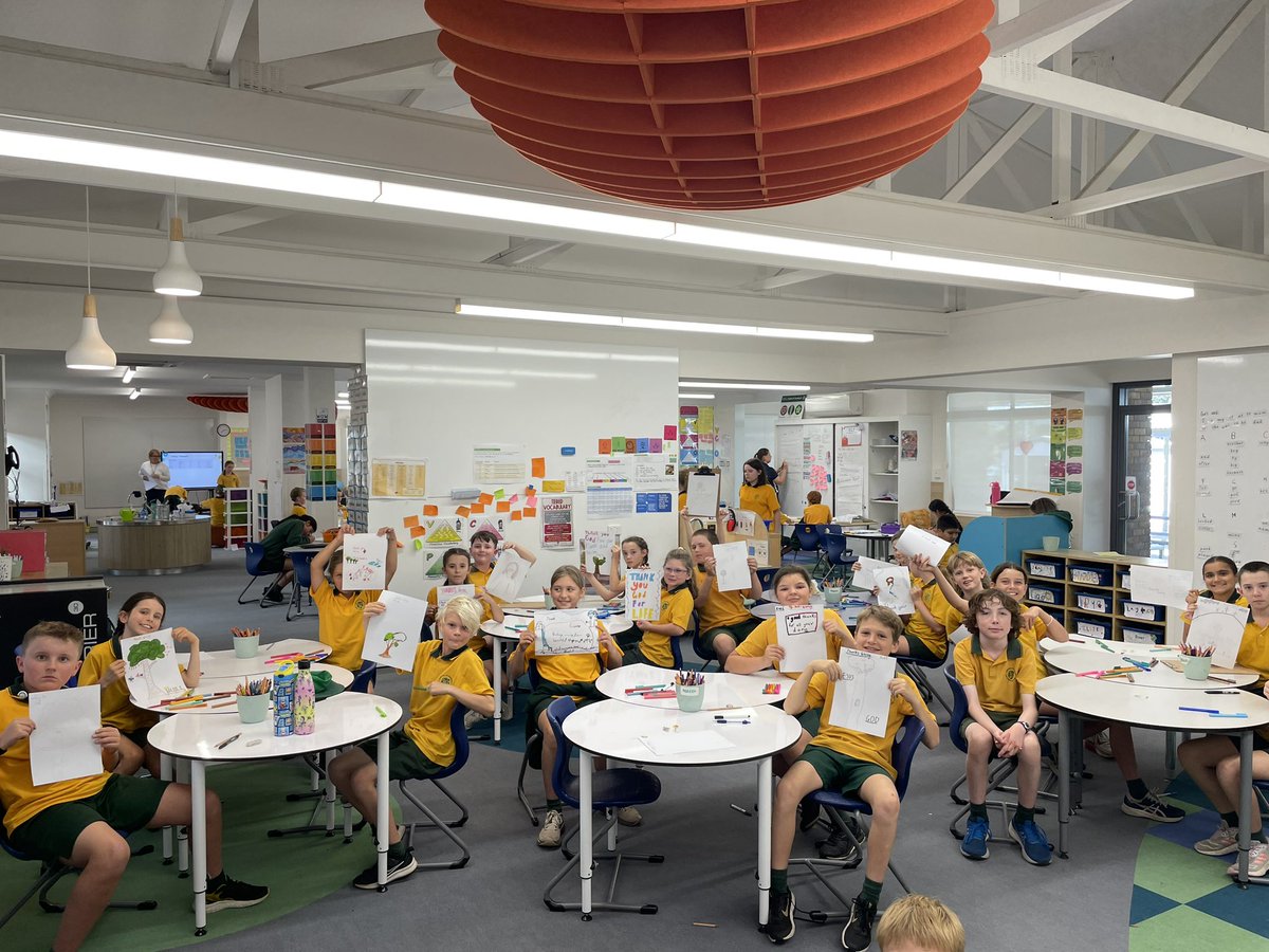 yr4tell's tweet photo. Learning about and practicing thanksgiving during Religious Education 🙏🙏🙏🌟🌟🌟 https://t.co/u7luTBM5DV