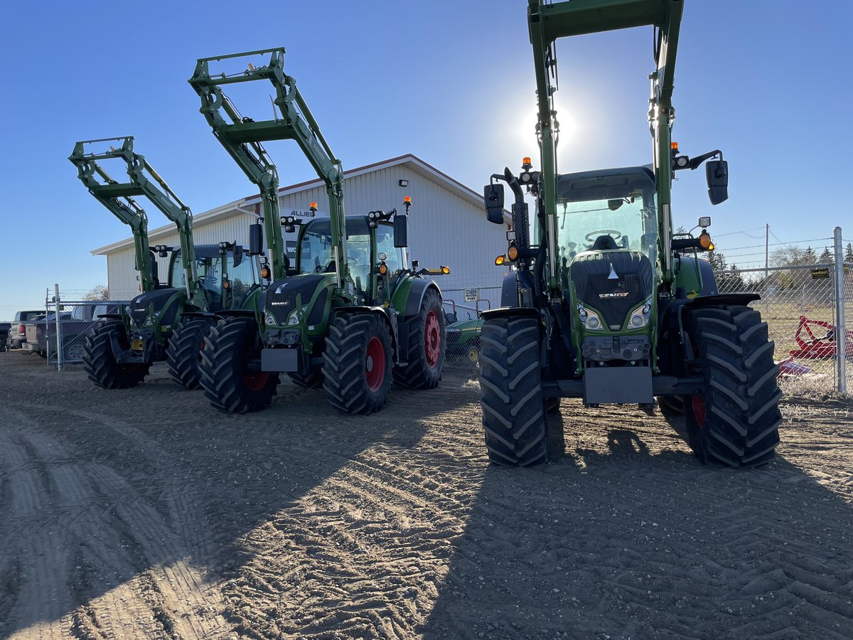 Fresh batch of Fendt 516’s just showed up in Perdue! Thinking we might have to do some demos!  #fulllineag