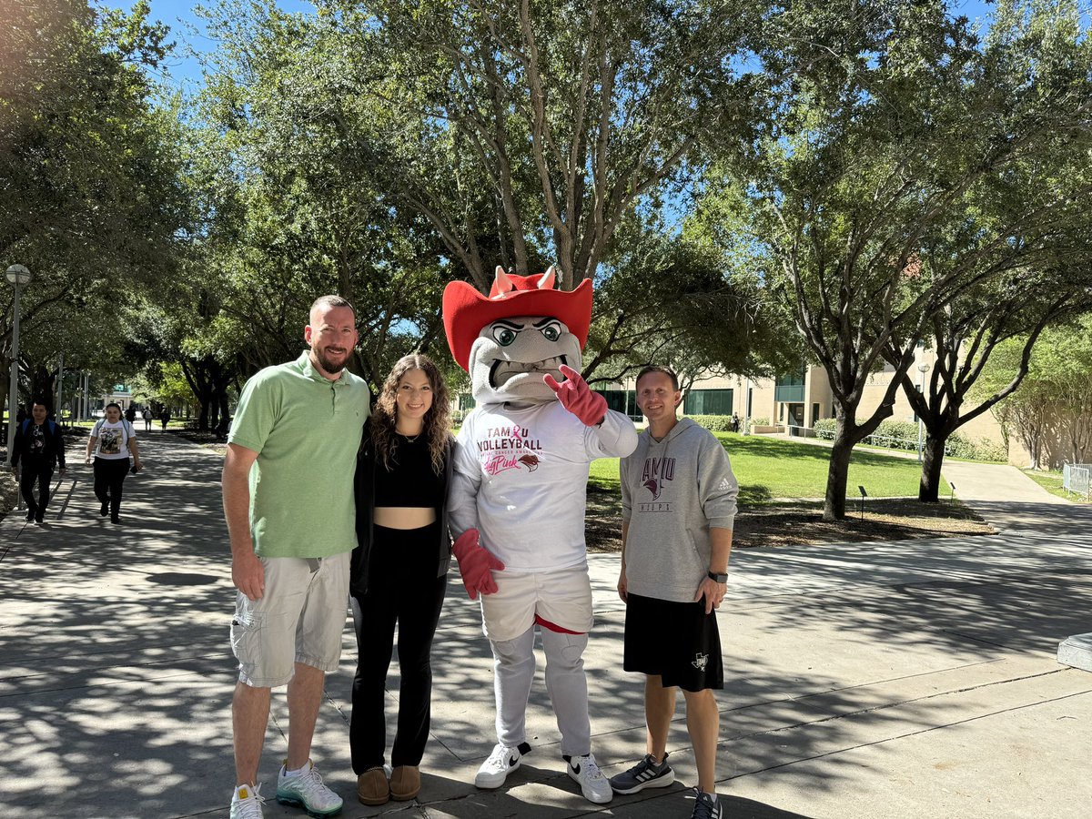 Wanted to thank <a href="/CoachNateVogel/">natevogel</a> for having me on a great unofficial visit! Go Dustdevils! @DustdevilsWBB