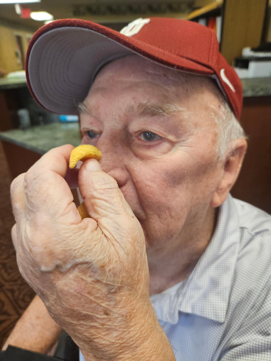 We enjoyed a 80's Throw-back snack"! Many of us remembered the crunch about them and putting them on our fingers to eat! 
#80sThemedDinner
#Throwbacktothe80s
#TrilogyLiving