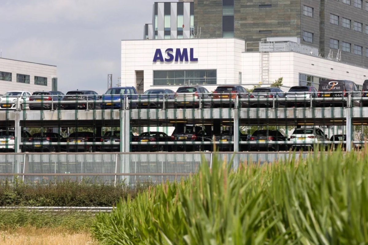 #ASML’s 1980Di tool, a product not covered by Dutch export licensing rules introduced this year can now be restricted under the new #US export rules against #China announced on Oct 17.

The #ExportControl impact around 15% of ASML’s sales to China.

gettr.com/post/p2sxpqr85…