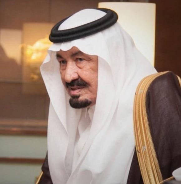 يتقدم سعادة شيخ شمل قبائل فيفا الشيخ علي بن حسن الفيفي ببالغ الشكر وعظيم الامتنان لكلّ مَن قدّم لنا العزاء وواسانا في مصابنا ، سواءً كان ذلك حضورياً أو عبر الاتصال أو عبر وسائل التواصل الاجتماعي المختلفة ،  وعلى رأسهم : 
صاحب السمو الملكي وزير الداخلية الأمير عبدالعزيز بن سعود بن