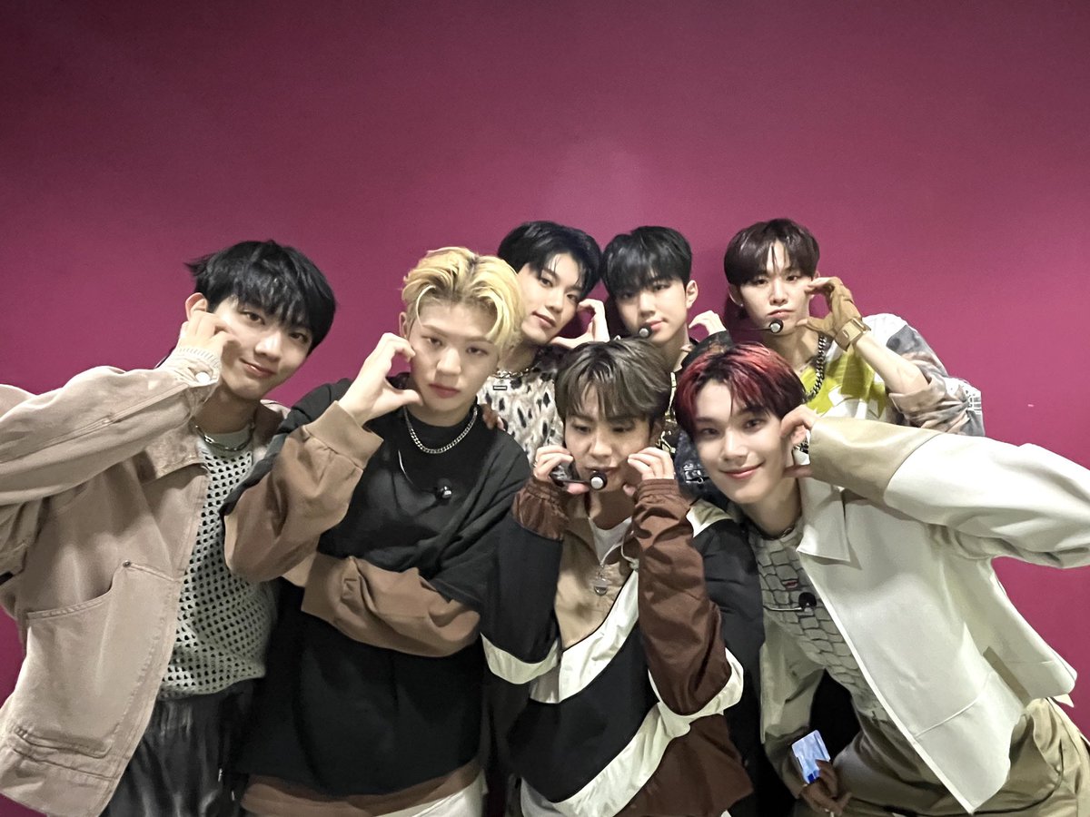 FANBASE ENNVE INDONESIA tweet media