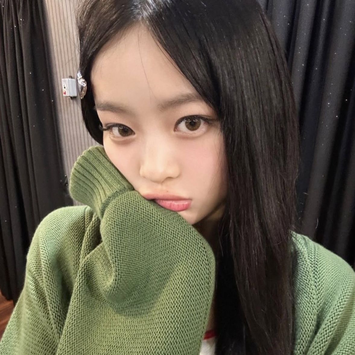 ★ | hiatus temp tweet media