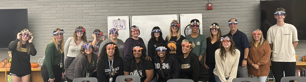 DeLand High’s School Advisory Committee is “out of this world” at working together for our students! #spacepun #werockedthoseglasses