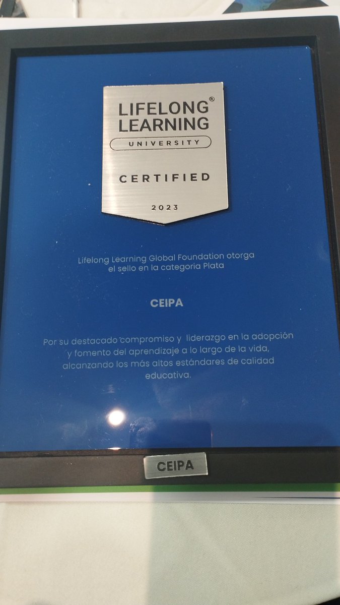 En Ecuador, hoy fuimos certificados LIFELONG LEARNING LEADER en categoría Plata. Un modelo educativo innovador,  UBFlex, que asegura una educación teórico-práctica basada en retos empresariales, accesible desde cualquier lugar del mundo. @ceipabs <a href="/diegomazoc/">Diego Mazo</a> <a href="/juanmazocuervo/">Juan Mazo</a>