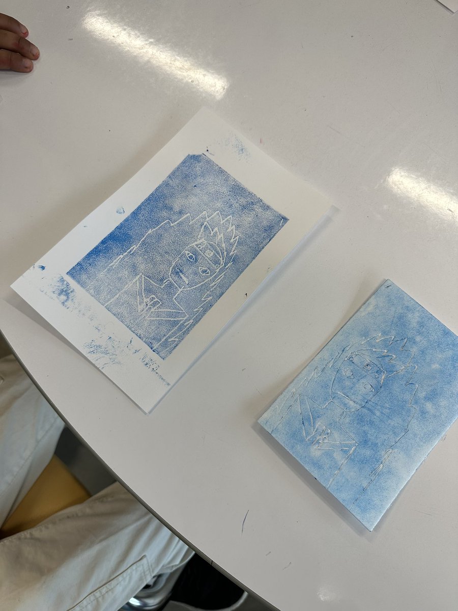 Thank you Bronte Creek for joining our class today! We learned about life in the 1800s, raw materials, and we even made our own wallpaper stamps!! <a href="/DesmondHDSB/">Viola Desmond Public School</a>