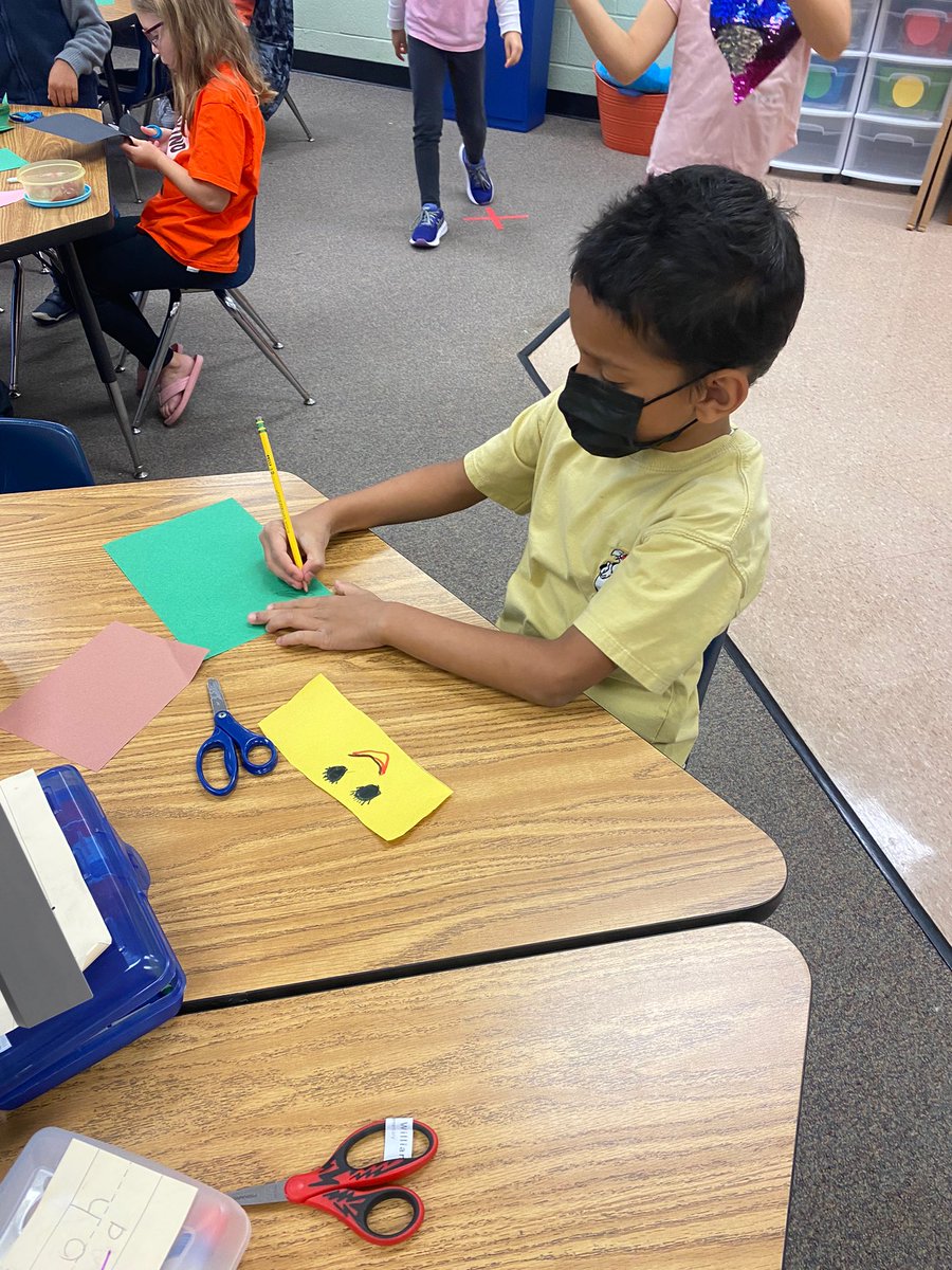 Mrs. Thompson tweet media