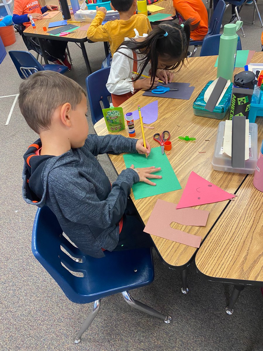 Mrs. Thompson tweet media