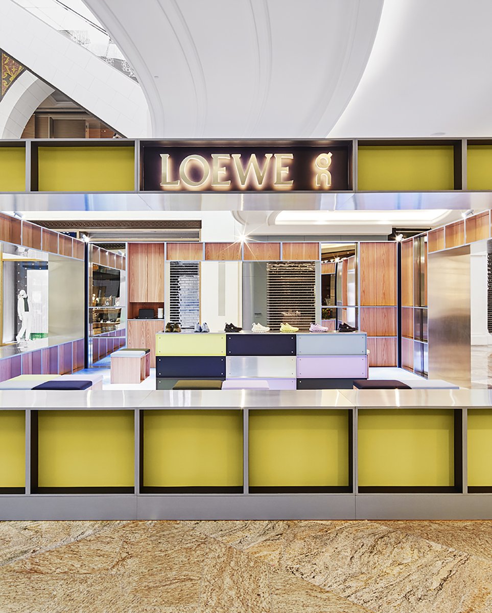 See how the new Cloudtilt shoe moves and experience our digital floor where an interactive screen reacts to your every step. At the LOEWE x On pop-up at Mall of the Emirates until October 27. Sheikh Zayed Road, Al Barshaa First. Dubai, UAE #LOEWE