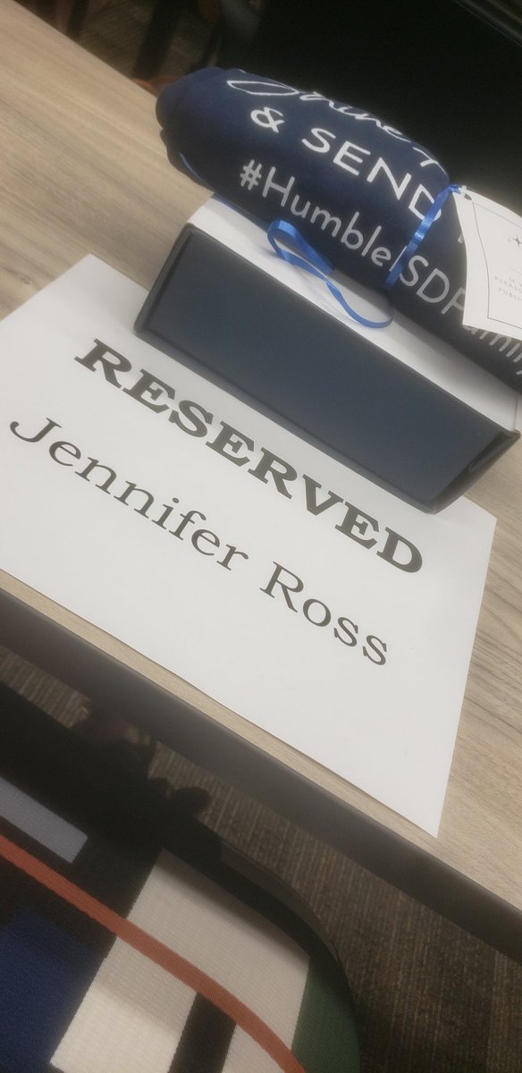MsRoss_LSE's tweet photo. I still count it a blessing to be honored along these amazing teachers for Teacher of the Year. So grateful that even with this job being so challenging, I'm doing something right. https://t.co/sLoEmLUcSZ