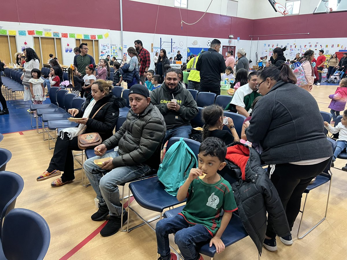 Had such a great time at <a href="/WhittierD87/">Whittier Primary School</a> Hispanic Heritage Event. Thank you staff and families!!