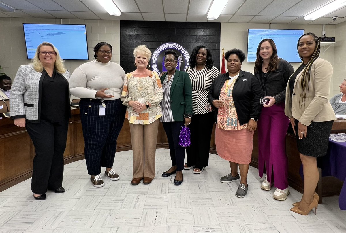 HaywoodSchools's tweet photo. 🌟 Celebrating our top-tier educators! Our TVAAS Level 3, 4, &amp; 5 teachers in Haywood County Schools were honored at the October Board Meeting. Your dedication inspires excellence in our community. Kudos! 👏 #HCSForward #EducationExcellence #TeachersRock https://t.co/3C1drtaAUd