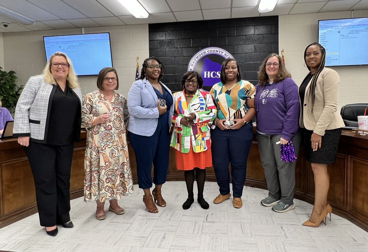 HaywoodSchools's tweet photo. 🌟 Celebrating our top-tier educators! Our TVAAS Level 3, 4, &amp; 5 teachers in Haywood County Schools were honored at the October Board Meeting. Your dedication inspires excellence in our community. Kudos! 👏 #HCSForward #EducationExcellence #TeachersRock https://t.co/3C1drtaAUd