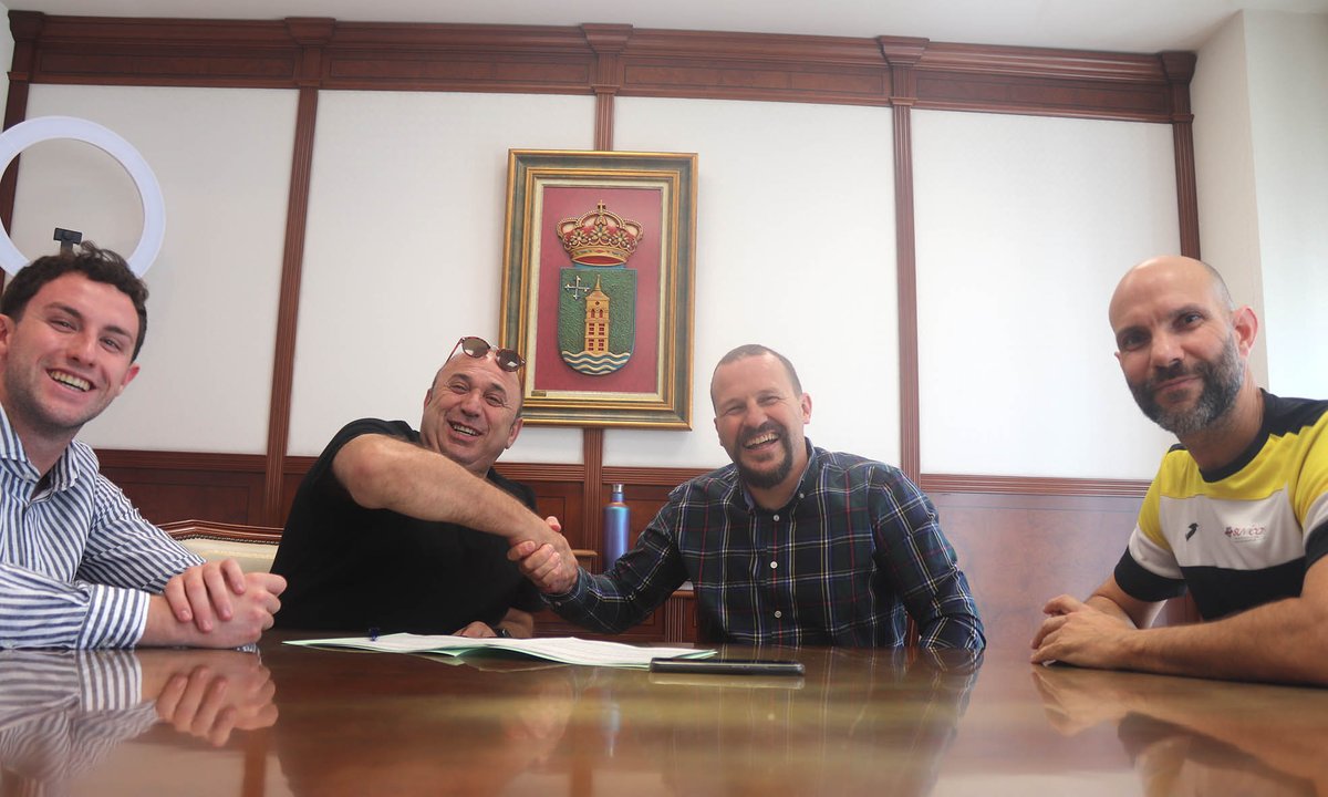 aytocabanillas's tweet photo. FIRMADOS LOS CONTRATOS PARA LA GESTIÓN DE LAS ESCUELAS DEPORTIVAS 

Firmados los contratos entre consistorio y clubes para la gestión de las Escuelas Deportivas Municipales

Fotos: Dtah Malaai / @PatinajeGu / @Tkdcabanillas / Voley Cabanillas

https://t.co/vzTWmjakXh https://t.co/BGd9ygcIdB