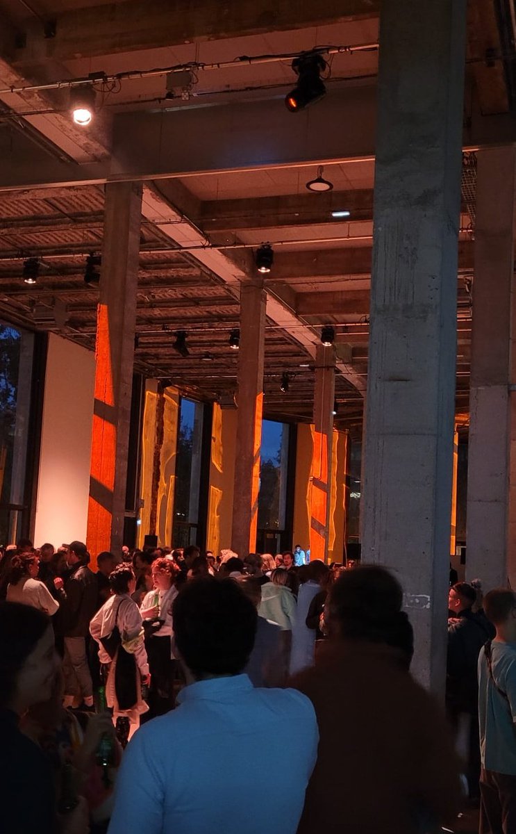 Très beau vernissage au <a href="/PalaisdeTokyo/">Palais de Tokyo</a> hier. Merci à eux pour leur confiance quant aux projets communs tournés autour de la nature et de la jeunesse !