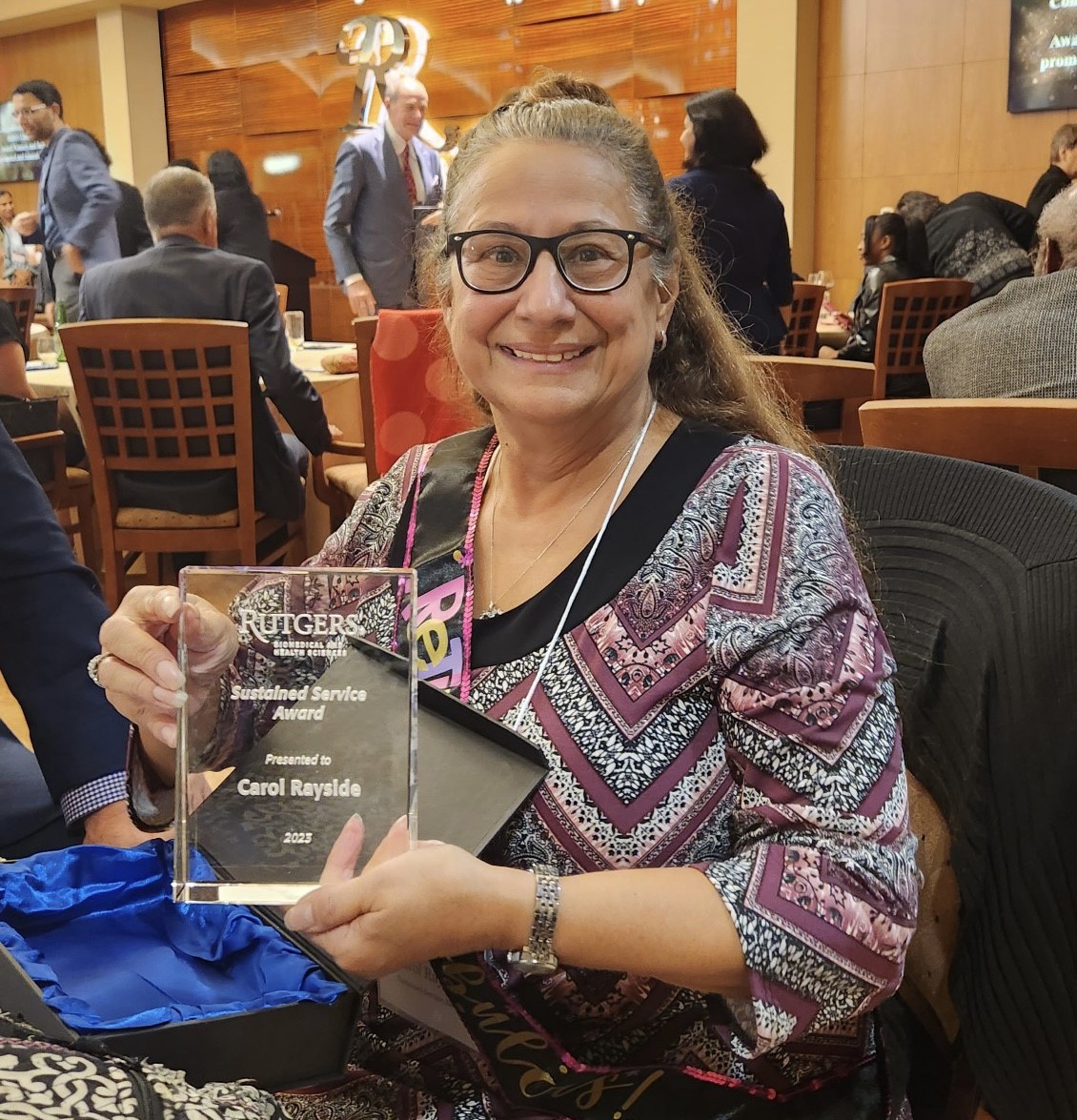 RU_INTS's tweet photo. Congratulations to Carol Rayside, Executive Assistant, who received a Sustained Service award at tonight's Chancellor Awardees celebration in recognition of her significant contributions @rutgershealth. Carol is also retiring after 25 yrs at @RutgersU including 15 @RU_INTS! 👏👏 https://t.co/D0EDj2vW8M