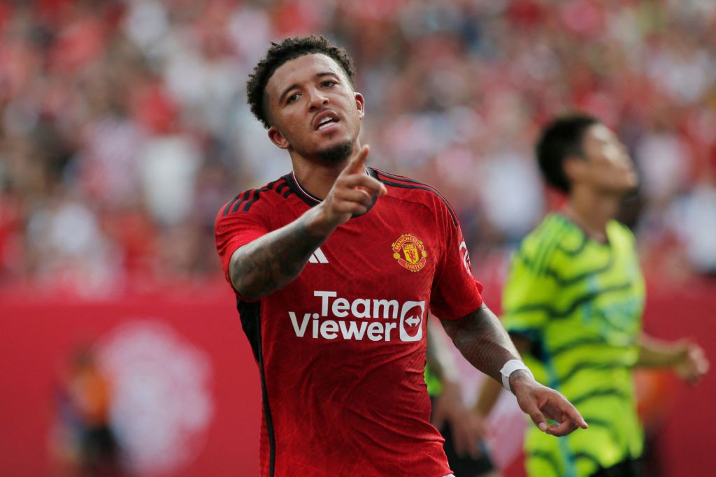 FabrizioRomano's tweet image. 🚨 Manchester United feel that January exit for Jadon Sancho is now very likely.

There&apos;s still no clarity with the coaching staff and United will be open to let him leave in 2024 as tense situation remains.

Only way to fix it has always been for Sancho to apologize.