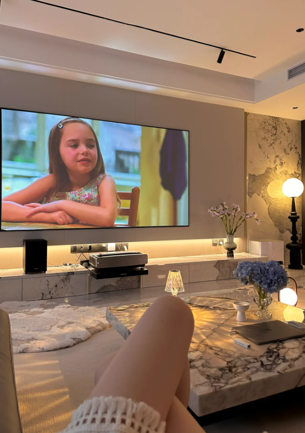 mohammedsshh's tweet photo. Start late at night｜Watch a romantic movie with yourself. https://t.co/ockgwbYDDX