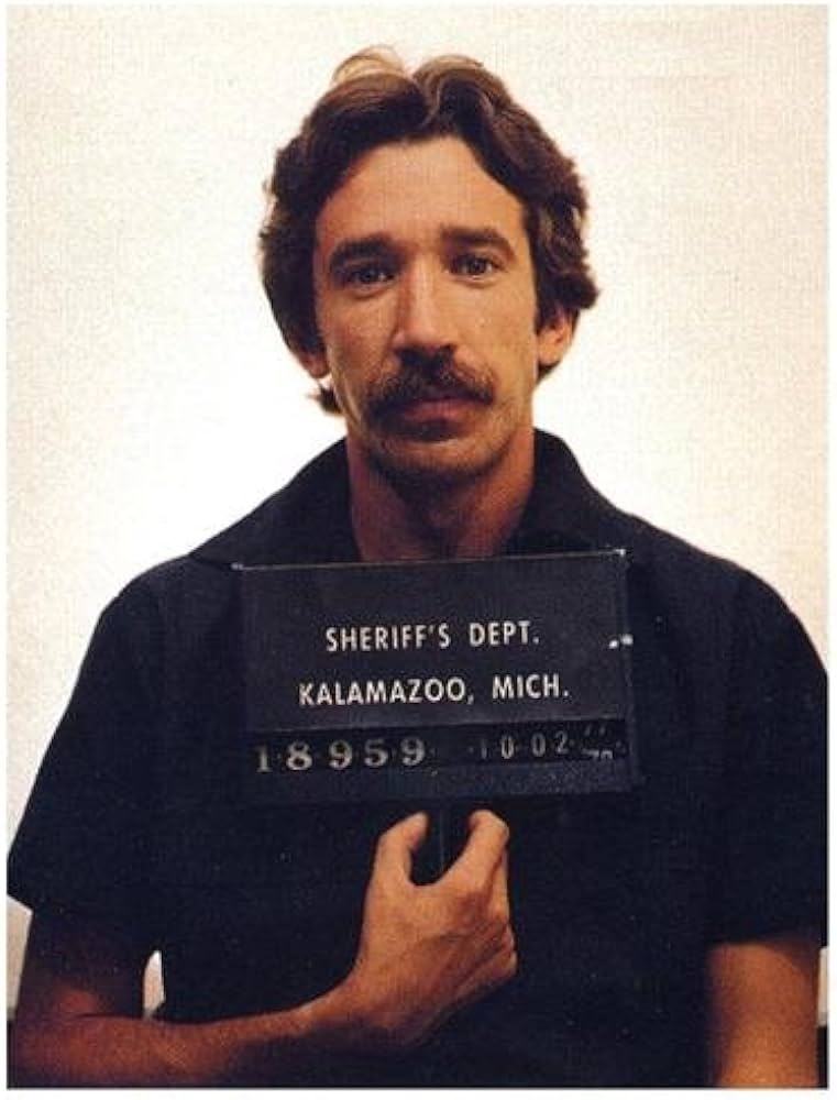 fasc1nate's tweet photo. Before Tim Allen achieved stardom with Home Improvement, he was a drug dealer who faced trafficking charges.

On October 2, 1978, he was arrested at the Kalamazoo Creek International Airport in Michigan with 650 grams of cocaine.  

He pled guilty and provided the names of other drug dealers for a reduced sentence. Two years later, he was out on parole and went on to become one of America's most famous actors.