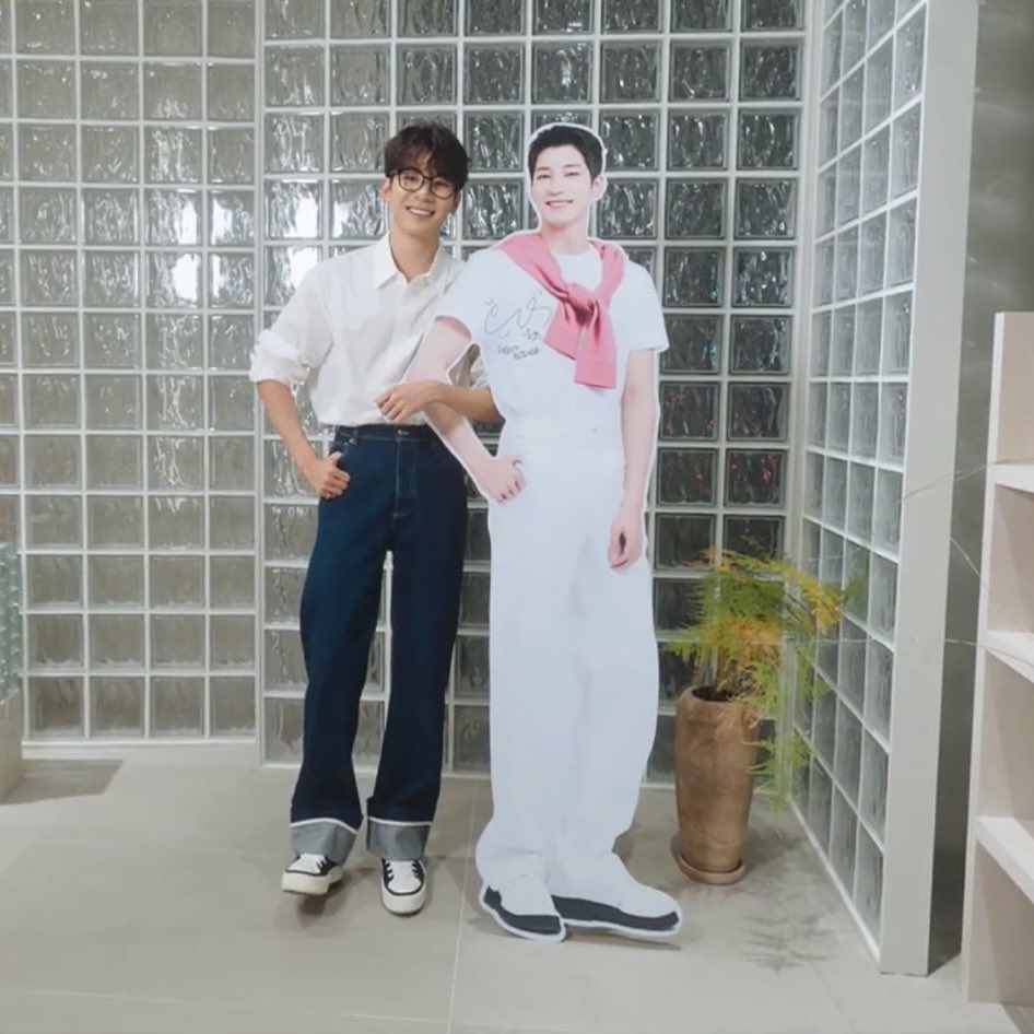 minwonrose's tweet photo. ano ba kasi talaga tayo, jeon wonwoo?? https://t.co/84cFkkZUZO