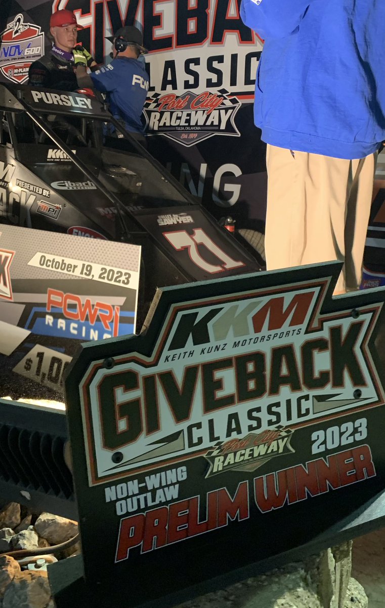KKMgiveback's tweet photo. Daison Pursley is your #EnglerMachine #RushRaceGear non-wing Outlaw winner and lock in to Saturday’s @KKMgiveback $15,000 to win feature.
Joe B Miiler
Jeffrey Newell
also lock themselves in. https://t.co/9OvdUOiKj0