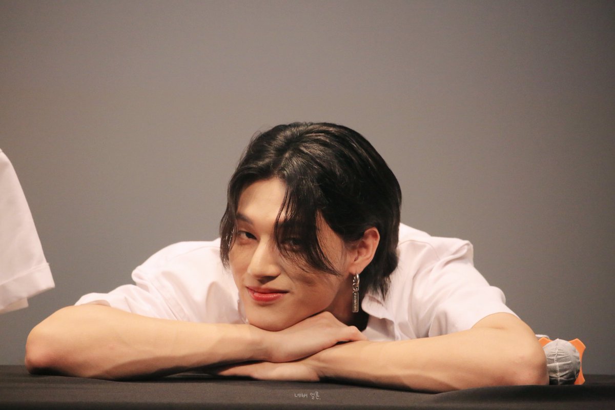 230627 
보고시퍼영
#우영 #WOOYOUNG #에이티즈 #ATEEZ