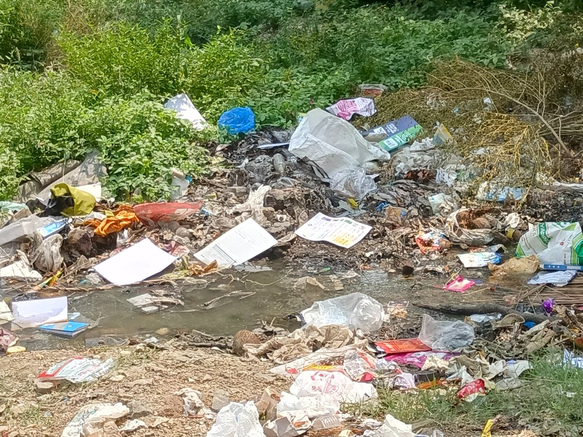 FactVellore's tweet photo. @vellorecorp @CMOTamilnadu 
Sir,
        Drainage water logging into our office premises and in and around the area from the past three days at muthamizh Nagar, Katpadi. We are suffering a lot. Kindly request you to take necessary action, please!. https://t.co/KhT8SSr5kv