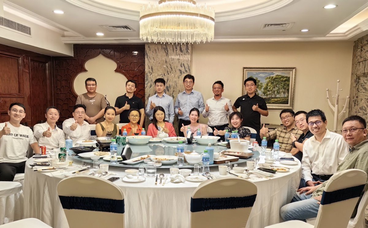 Thanks for the dinner organized by Miss Gao from HUAWEI. Meeting many new friends in Dubai who work for Chinese tech enterprises and venture capitals in Middle East. Dubai is an amazing city full of ambitious and hardworking people. #GITEX #BSV #HUAWEI