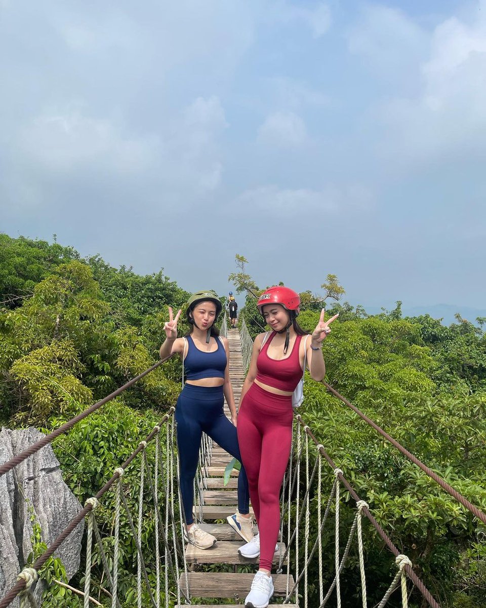 Spend a well-deserved nature break by conquering the trails and taking in the breathtaking views of Masungi Georeserve! Simply request a visit at least 4 days ahead of time, with a minimum of 7 persons per private group at masungigeoreserve.com. #SaveMasungi 📸 Juliana Geronimo