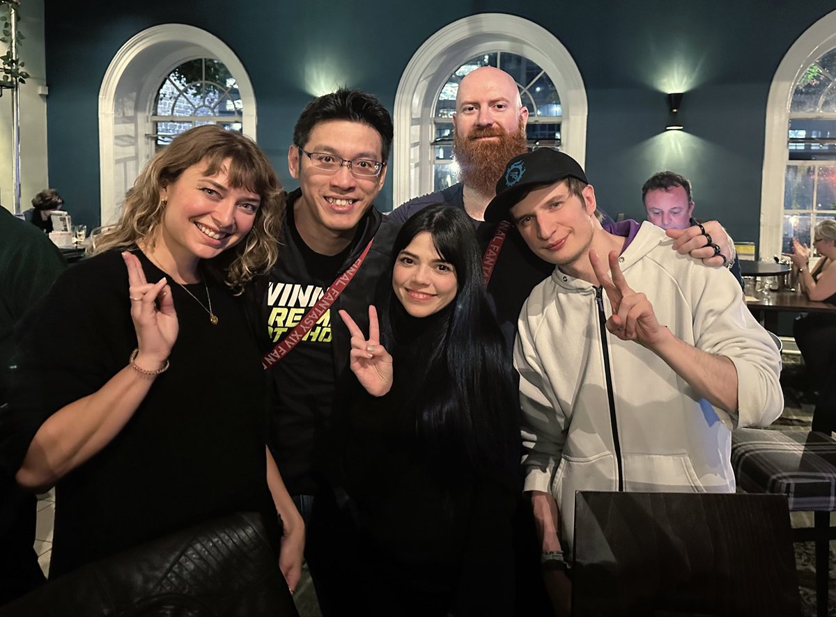 gg_saori's tweet photo. Nice to see you @SingingAmanda @ArtharsFF14 @XenosysVex @SerenayaCarrin !!!
The weekend is just starting ✌🏼
#FFXIVFanFest #EUFanfest https://t.co/8wXdV9Vyf4