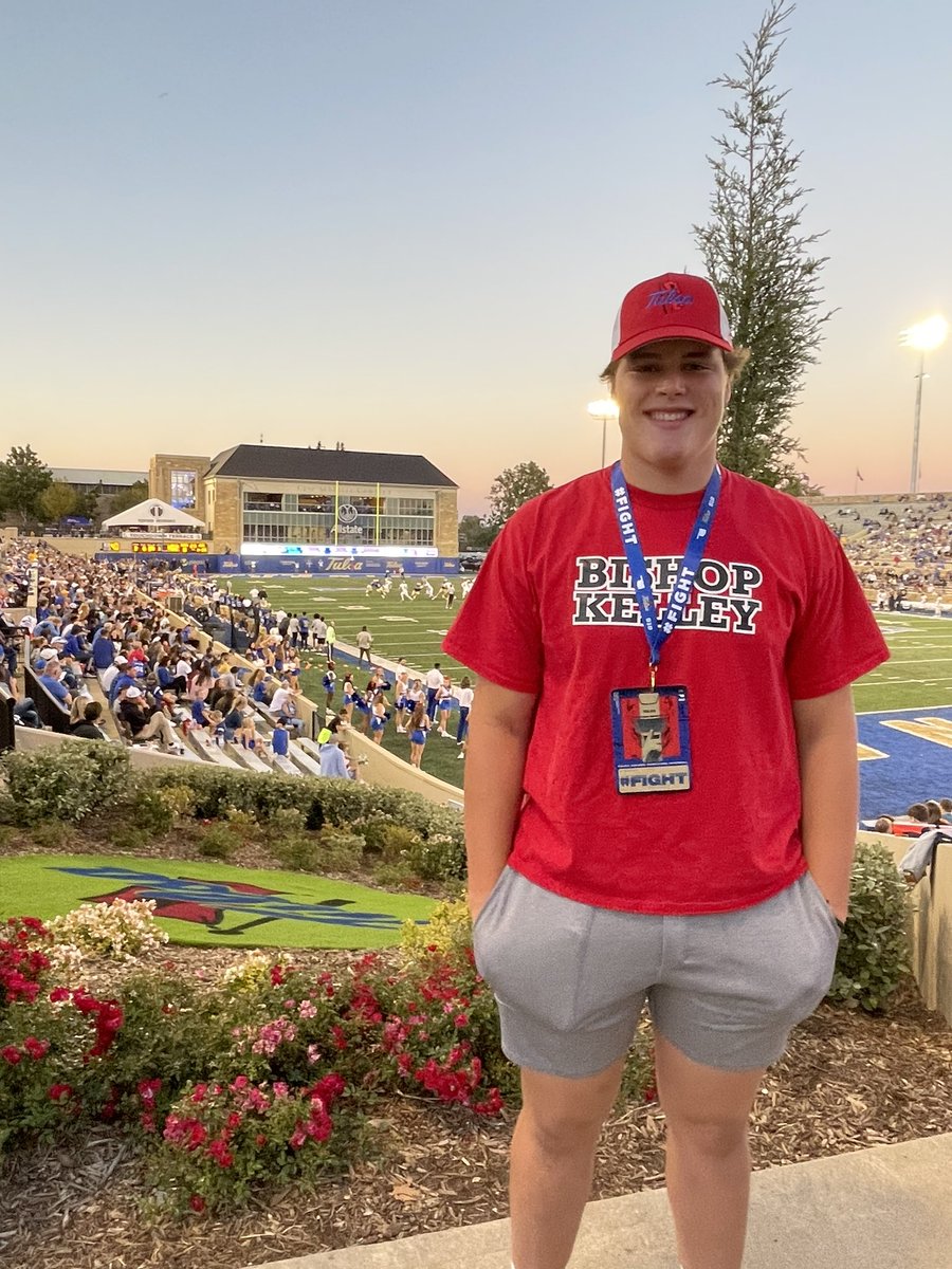 I had an awesome time at the Tulsa game today! Thank you <a href="/L_Armstrong3/">Logan Armstrong</a> <a href="/CoachRonBurton/">Ron Burton</a> <a href="/TulsaFootball/">Tulsa Football</a> for the game day invite!