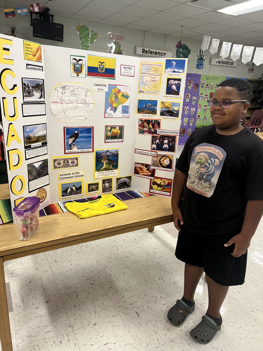 DaisyQR1's tweet photo. The fun continues @HCPS_Trapnell with presentations about Spanish speaking countries during #HispanicHeritageMonth 🇺🇾 🇪🇨 🇨🇴 🇪🇸 https://t.co/W8RGLrObYd