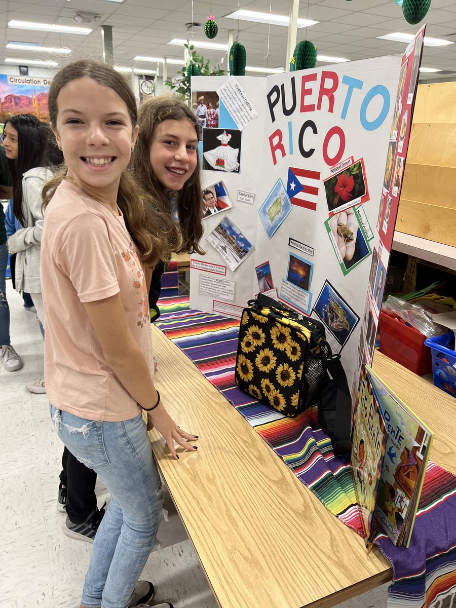 DaisyQR1's tweet photo. @HCPS_Trapnell ❤️’s #HispanicHeritageMonth https://t.co/DzqdSKKP3H