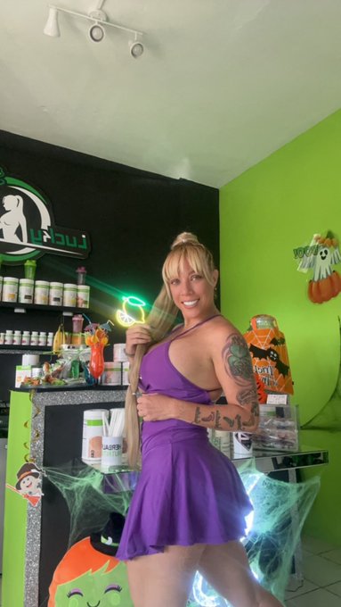 Conf&iacute;a en el tiempo, que suele dar dulces salidas a muchas amargas dificultades. https://t.co/MsLfeK<a href="/tag/nuevafotodeperfil"class="tags"><span>#nuevafotodeperfil</span></a>