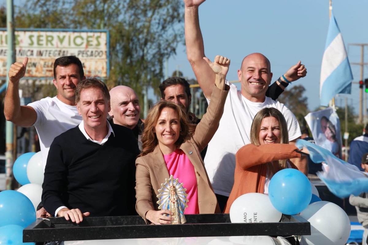 YoSoyMartiniano's tweet image. Gracias a todos los vecinos y militantes por todo el esfuerzo y el enorme compromiso por el futuro de nuestro país, provincia y municipio. El domingo a cuidar el voto, a cuidar la democracia y a recuperar nuestro país. Gracias.