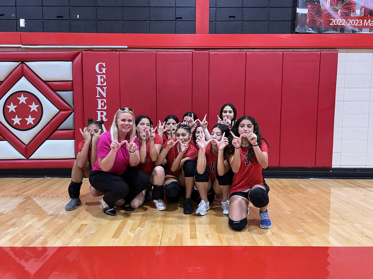 sam_patrickk's tweet photo. Soooo proud of these ladies! Great work ladies! 🐾🏐 @athletics_mead @MeadMS_AISD @MrLara9 @CoachMOaldine https://t.co/wsdqosusAp