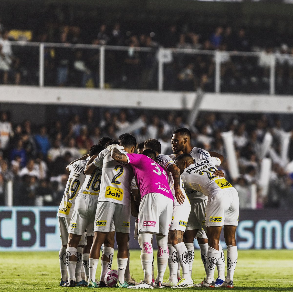 Com vocês até o inferno! 🏳️🏴

📸 Abner Dourado/AGIF