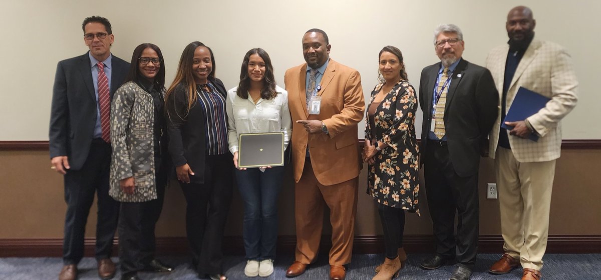 Coach Barnett tweet media