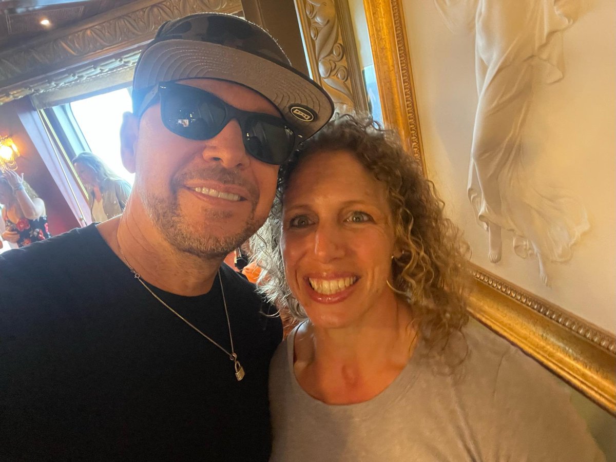 Thank you @DonnieWahlberg for always being so gracious and sharing yourself with us for  #SelfiesWithDonnie #NKOTBcruise2023 #SpreadLoveAndLoveWillSpread