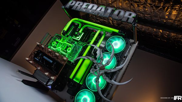 ThermaltakeInc's tweet photo. Anyone seen Predator (1987)?
Check out Designs By IFR's latest Core P3 build inspired by the film! The details are fantastic📷
#CoreP3 #Predator https://t.co/CiSr8xl1Sw