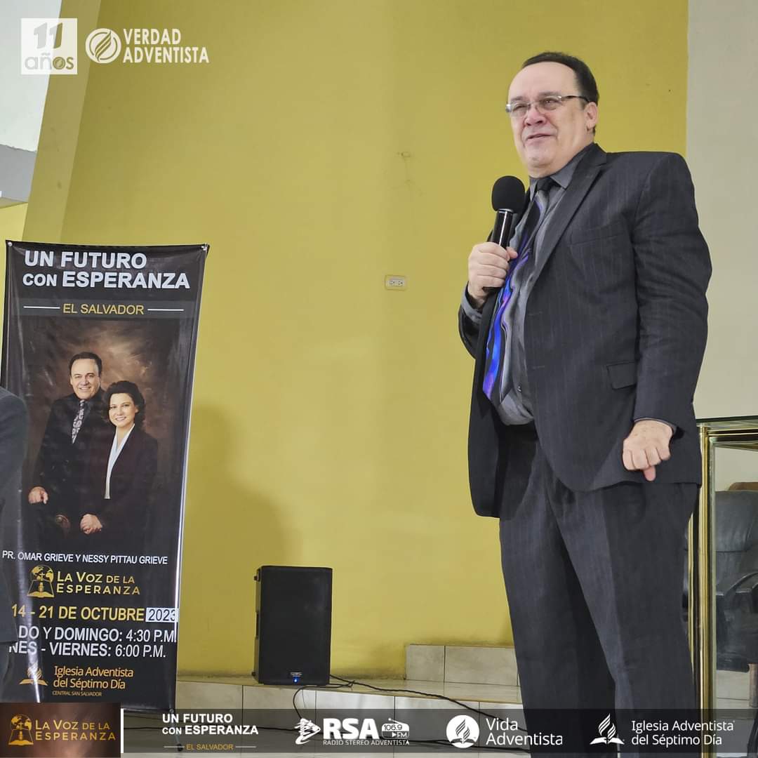 VerdadAdventist's tweet photo. ✨ Un Futuro con Esperanza 🇸🇻
Con el Pr. Omar Grieve y Nessy Pittau Grieve, Directores de @LaVoz1942 📖 🌎 

#VerdadAdventista #Adventistas7sv #AdventistasDIA #adventistas #lavozdelaesperanza https://t.co/rDZqsUOHKM