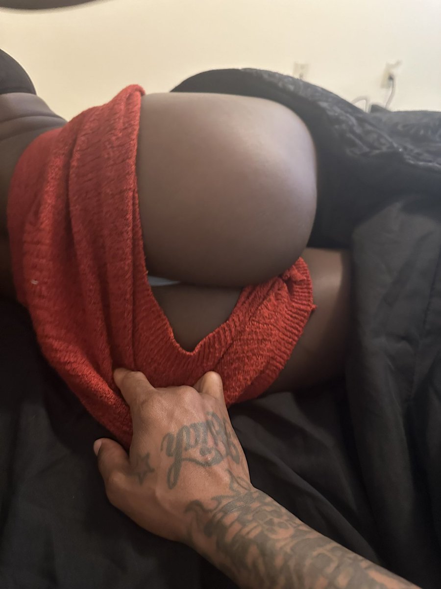 TreyDuke90's tweet photo. 😍🍫🤤 https://t.co/tLCqCAUSvM