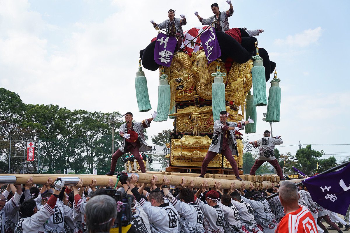 take4zzz's tweet photo. 新居浜太鼓祭りをアップしていきます😁
山根グランドの一番太鼓、土橋太鼓台です😆
#土橋太鼓台 #山根グランド #新居浜太鼓祭り https://t.co/Aqq0GPKkNw