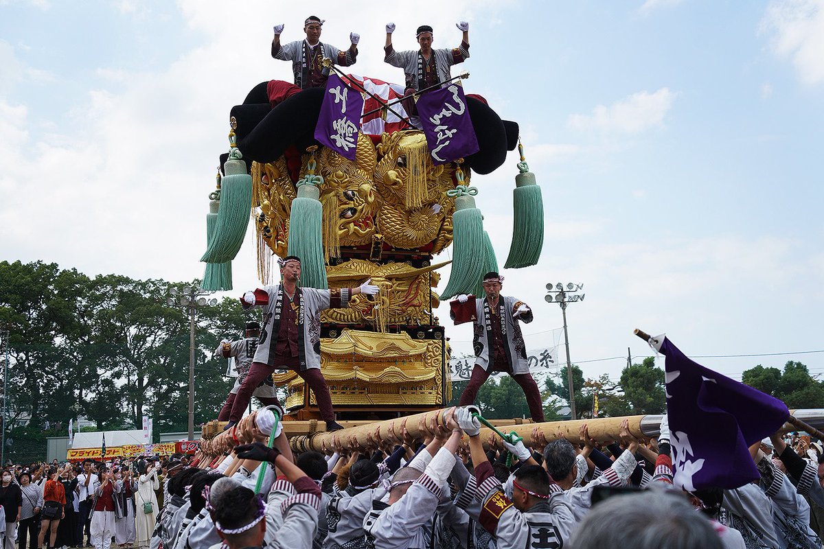 take4zzz's tweet photo. 新居浜太鼓祭りをアップしていきます😁
山根グランドの一番太鼓、土橋太鼓台です😆
#土橋太鼓台 #山根グランド #新居浜太鼓祭り https://t.co/Aqq0GPKkNw